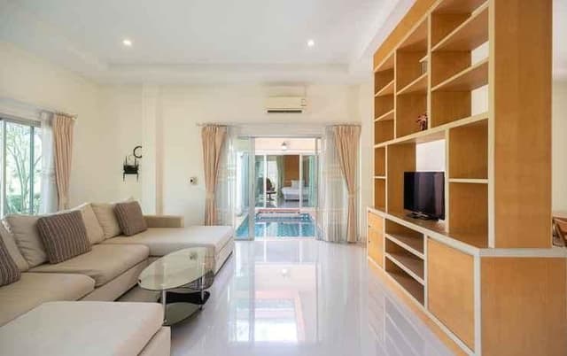 2 Bedroom