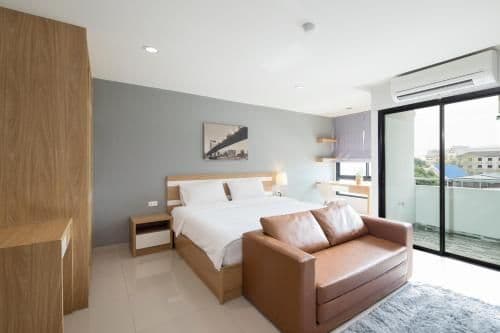 Deluxe King Room