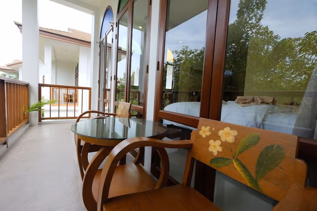 Family Room, 2 Double Beds, Refrigerator, Garden View