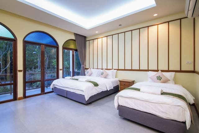 Deluxe Triple Room, 1 Bedroom, Balcony, Garden View