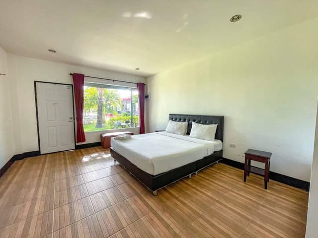 Standard Garden View Room