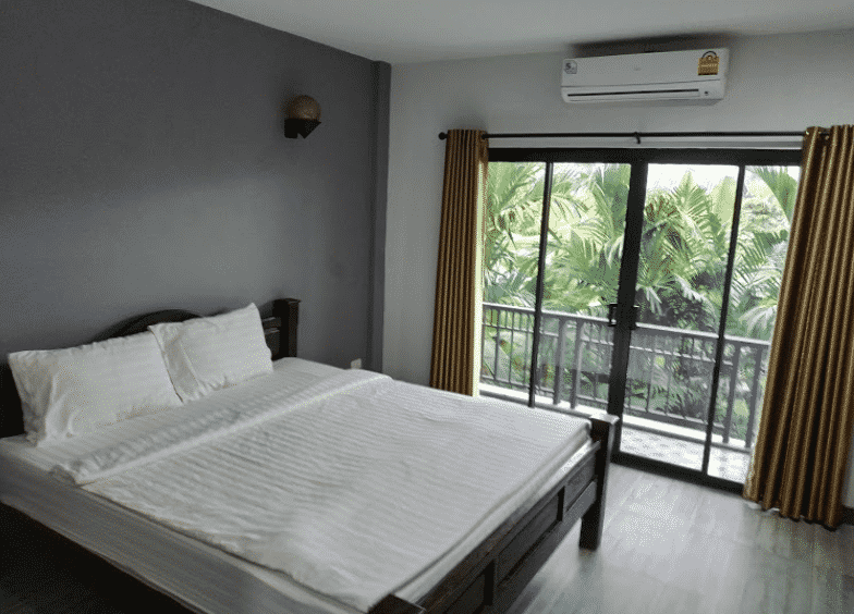 โรงแรมแพรภูมิบุรี (Pairphumburi Hotel)4