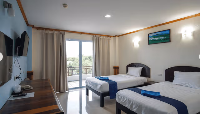 Standard Twin Room