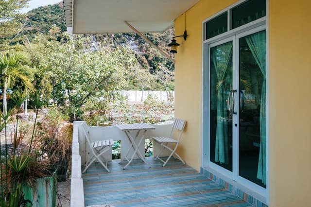 Deluxe Garden View