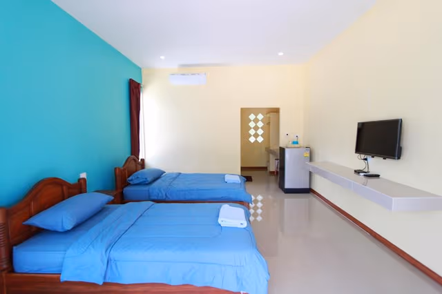 Standard Twin Room