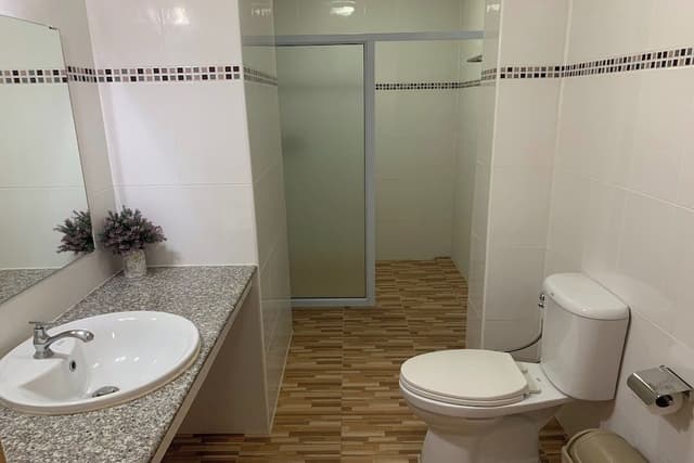 Suite, Bathtub