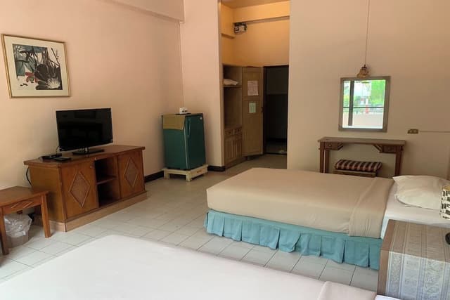 Standard Twin Room