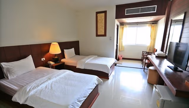 Standard Twin Room