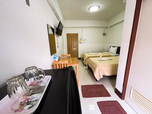 Standard Twin Room