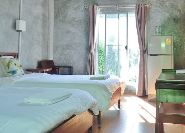 Standard - Twin Bed
