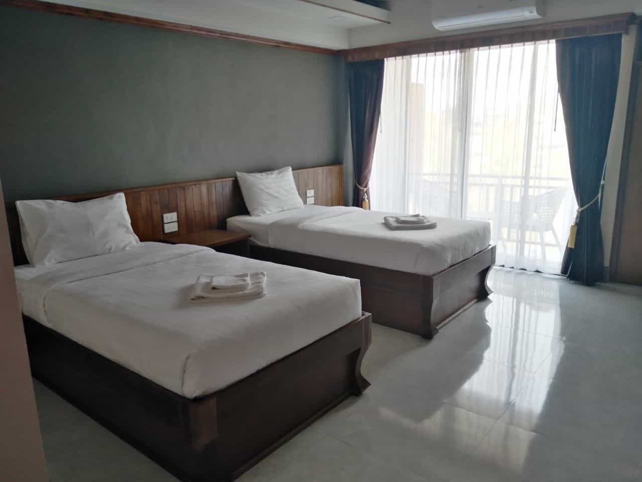 Chomphu Phukha Resort1