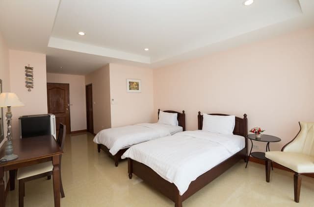 Standard Twin Room