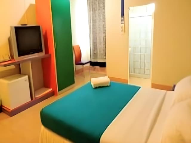 Deluxe Double Bed