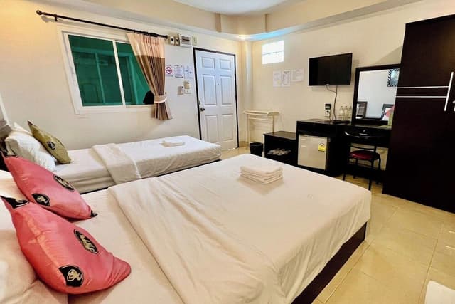 Triple Room