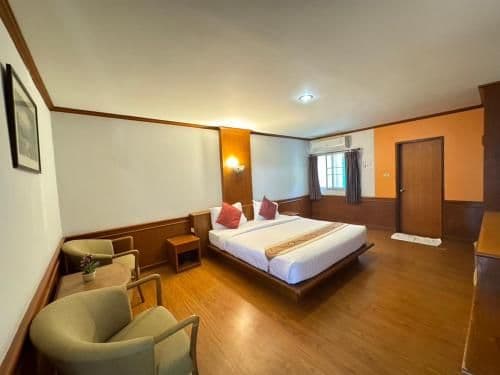 Standard Double Bed