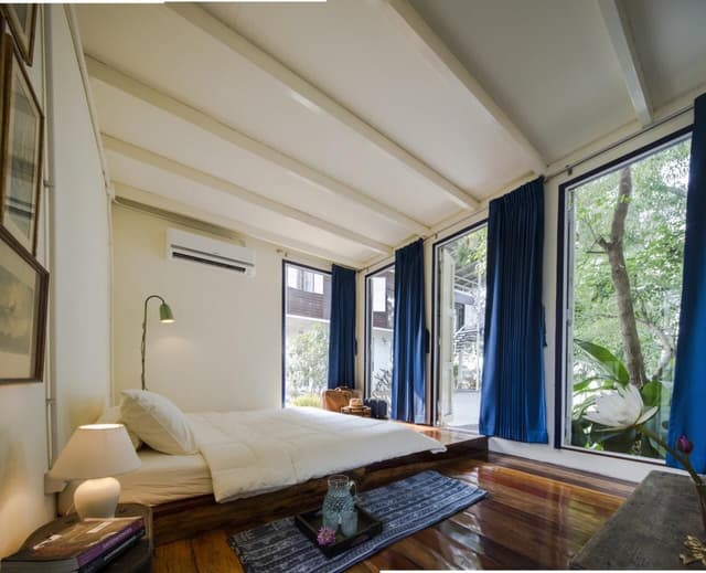 Courtyard Suite with Private Jacuzzi