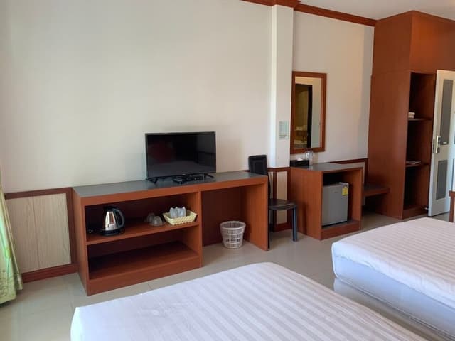 Deluxe Double or Twin Room