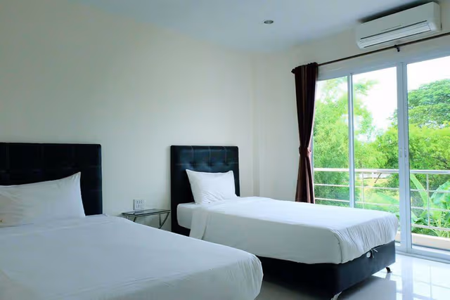 Standard Room (Please show Company ID on check in date)