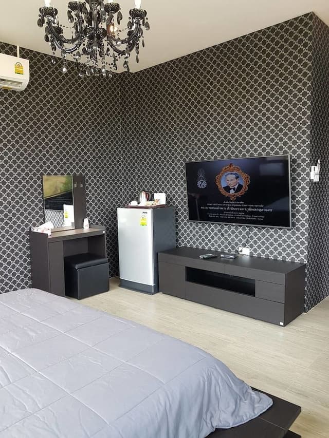 Premium Studio, 1 King Bed, Non Smoking, Canal View