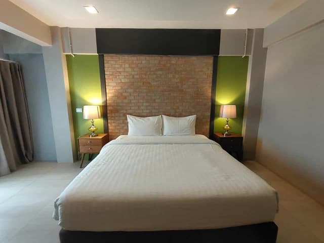 Standard Double Bed