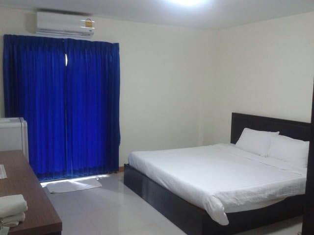Standard Double Bed