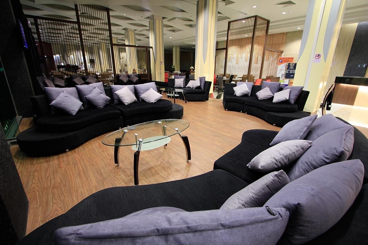 โรงแรมอัลวาเรซ (Alvarez Hotel)4