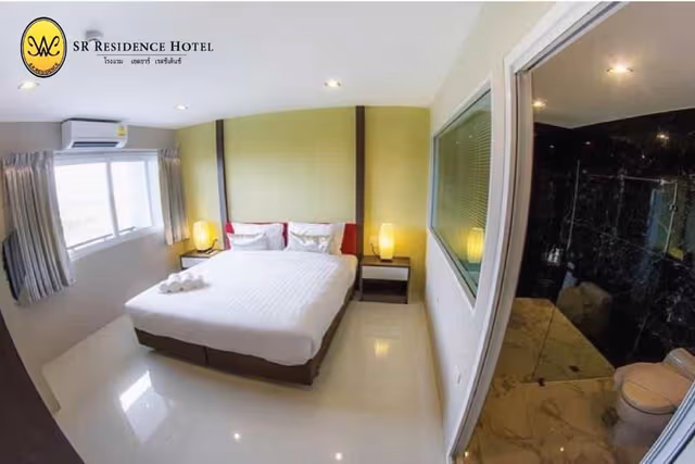 Deluxe King Bed