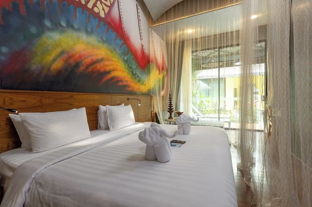 Cabana Suite Pool Access