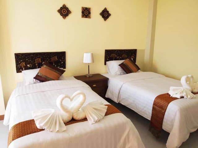 Standard Twin Room