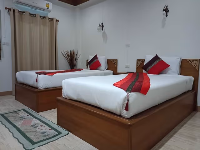 Standard - Twin Bed
