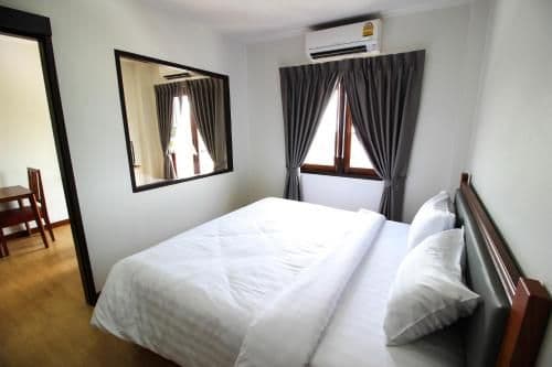 Suite King Bed
