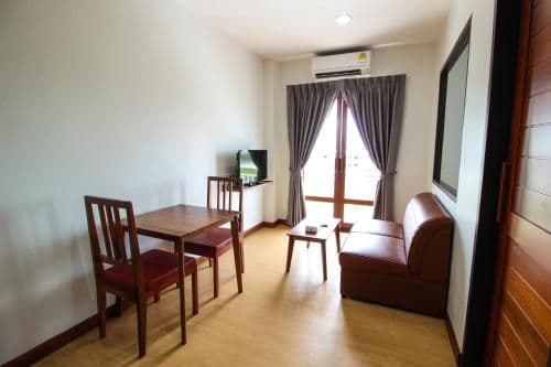 Suite King Bed