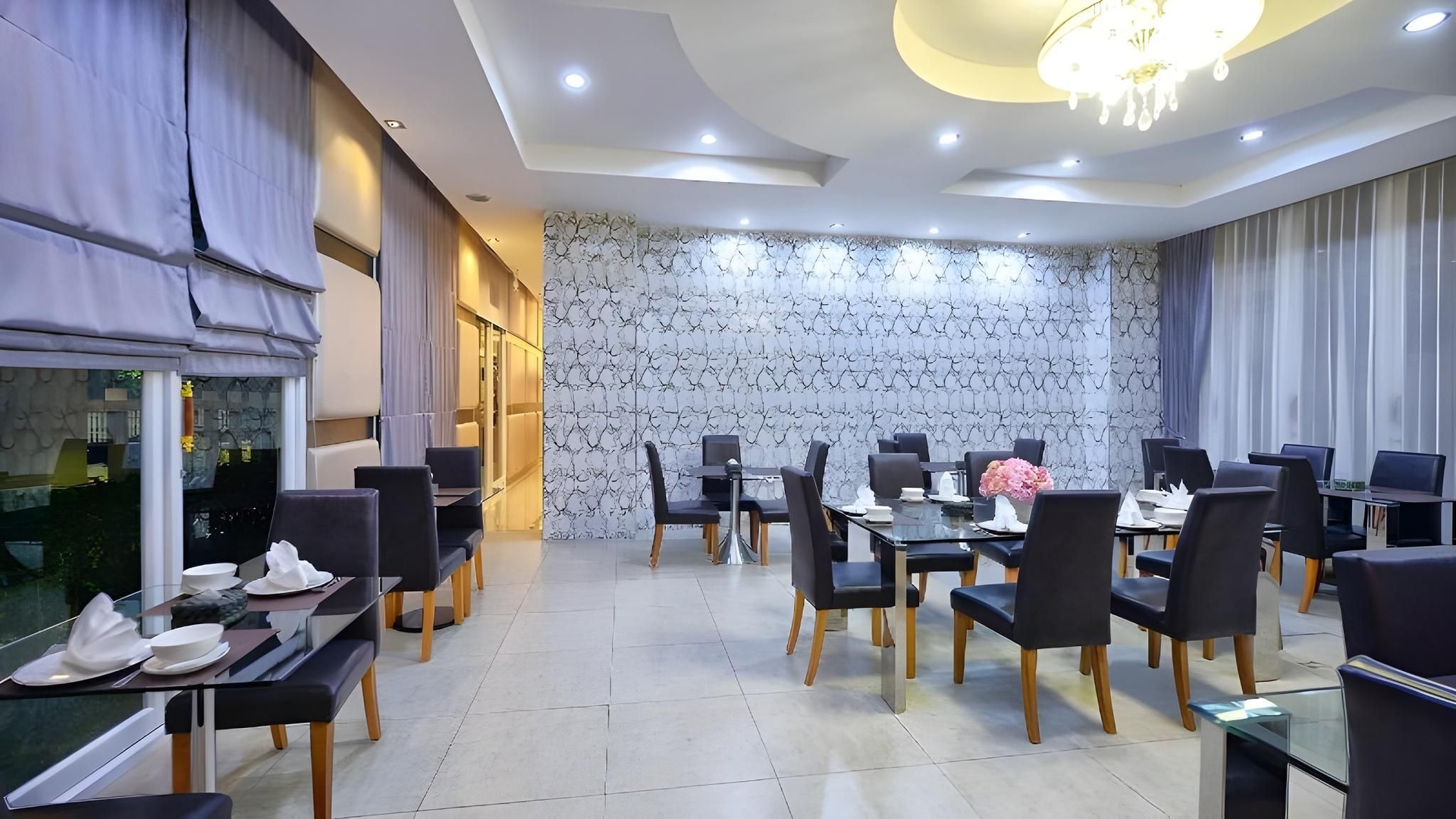 โรงแรมภูกลอง (Phuglong Hotel)4