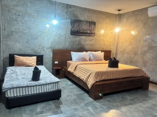 Triple Room