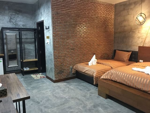 Triple Room