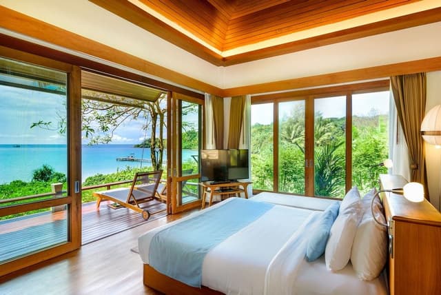 The Beach Villa