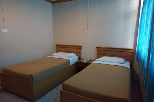 Standard Twin Bed - Fan Room
