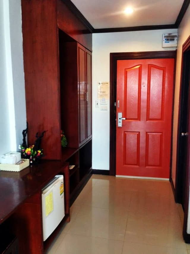 Standard Twin Room (Gray Building)