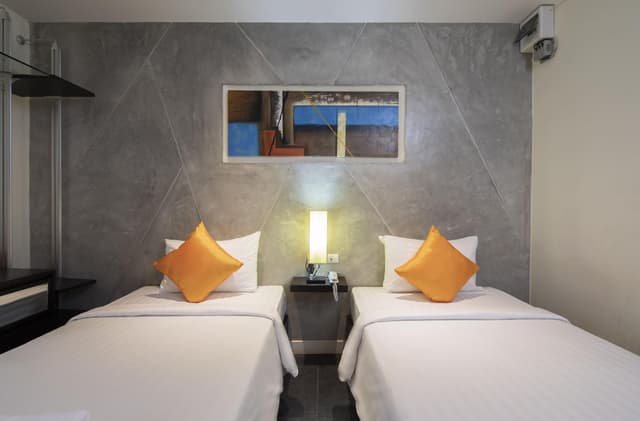 Standard Twin Bed