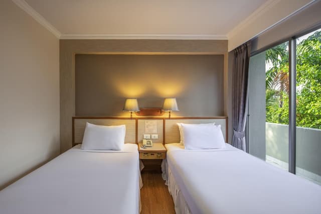 Standard Twin Room