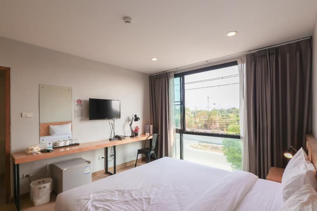 Standard King Bed