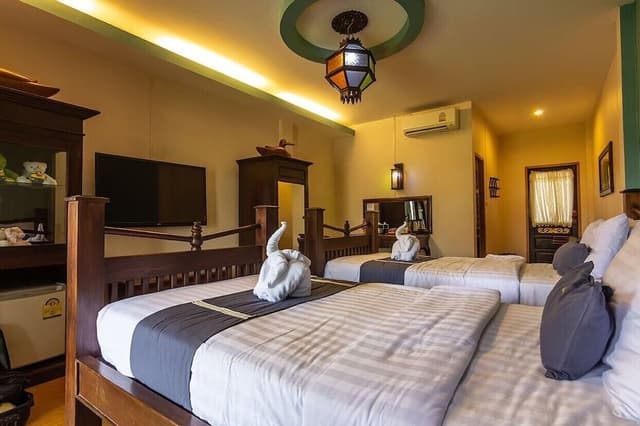 Standard Twin Room