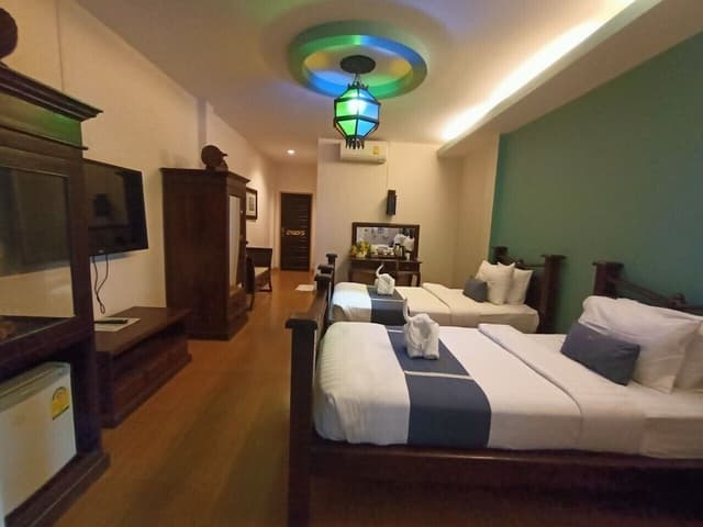 Standard Twin Room