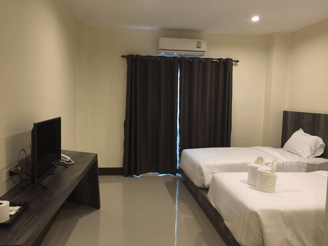 2 Single Beds, No Smoking