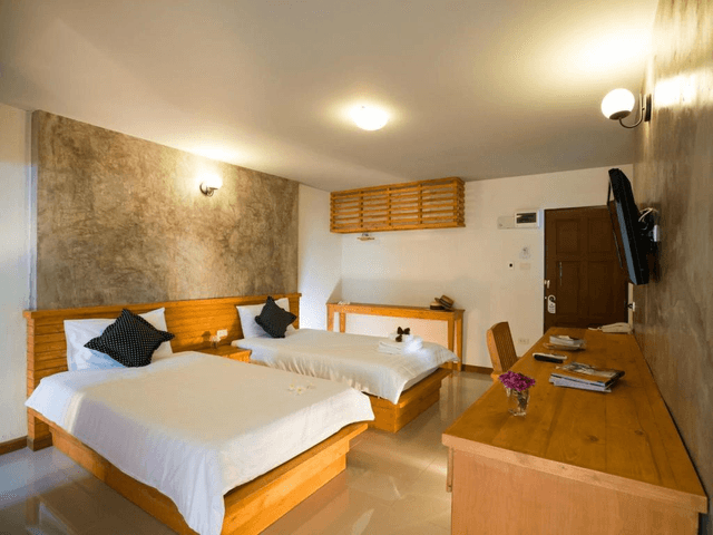 Standard Twin Room