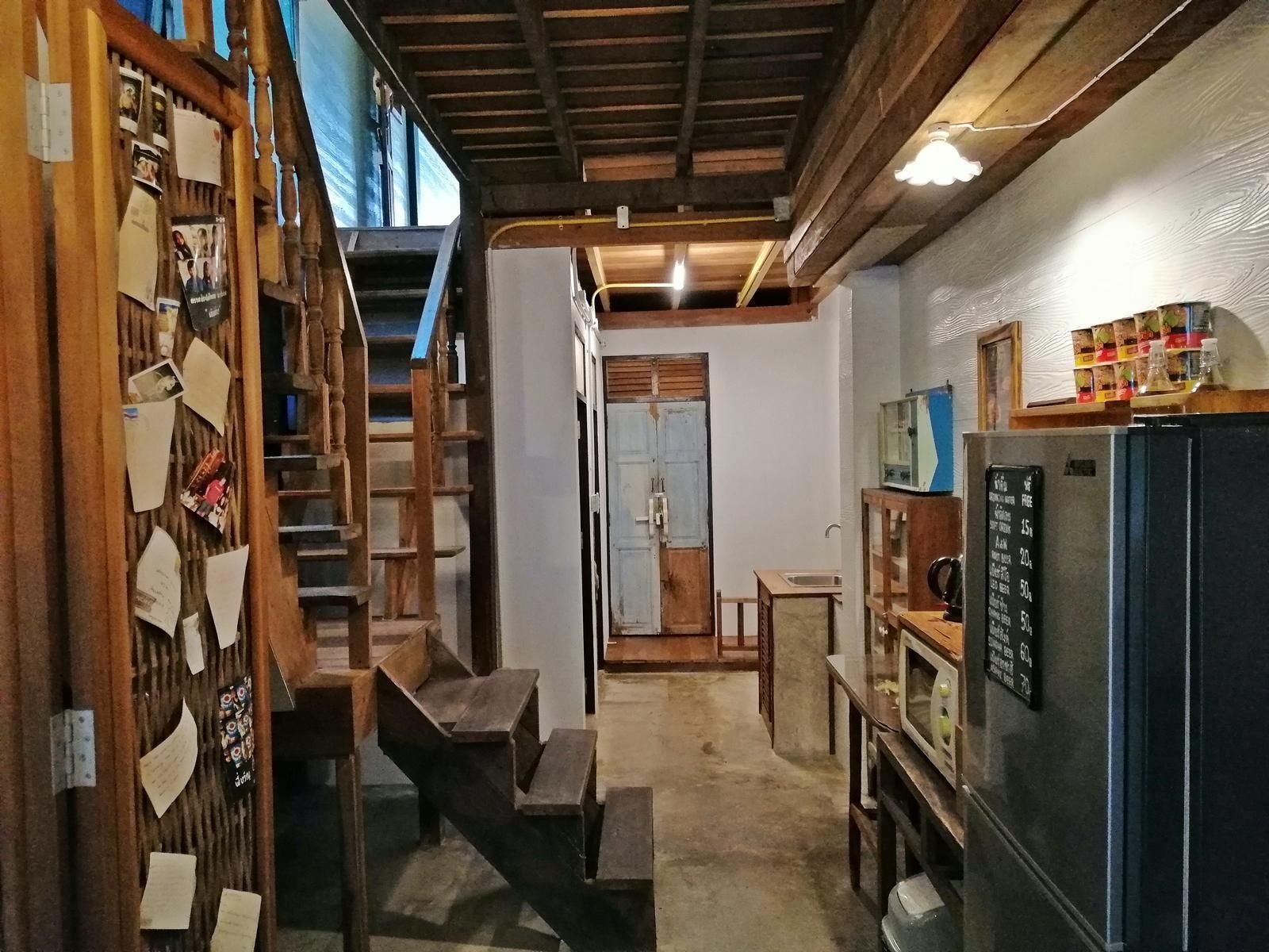 เถ้าแก่ลาว (Tao Kae Lao)3