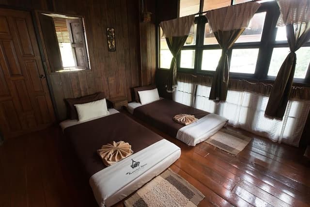House, 2 Bedrooms