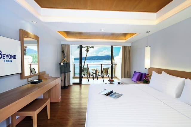 Deluxe Seaview