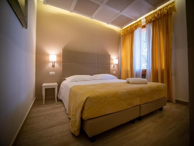 Economy Room