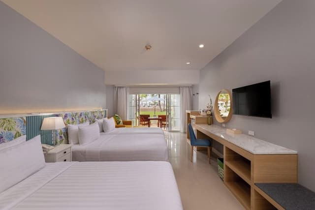 Deluxe Triple Room